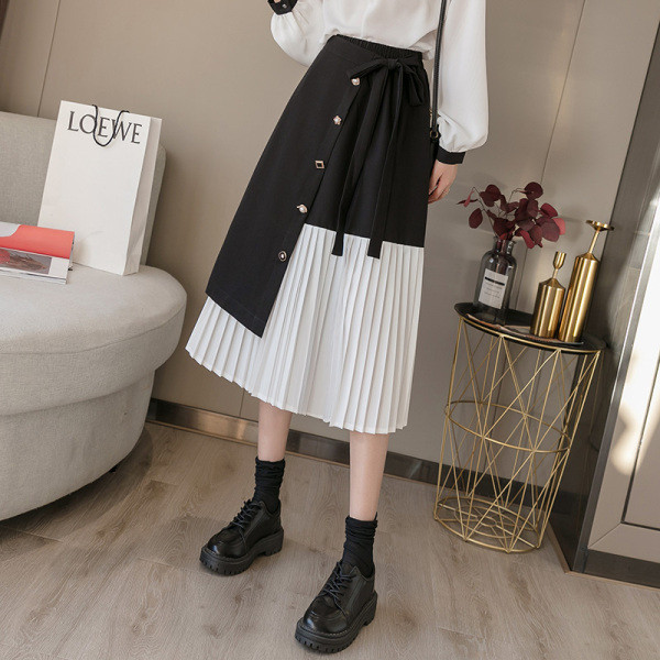 Retro stila sieviešu svārki ar pogām un saitēm