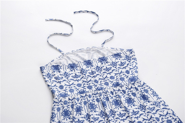 Lezser női ruha csupasz váll mintával