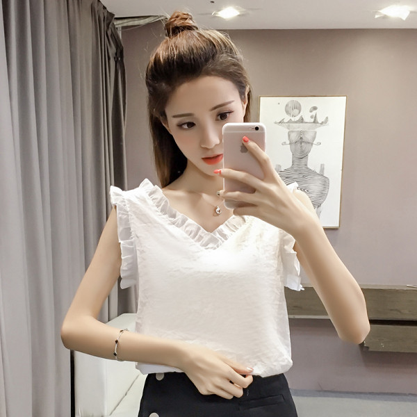 Moteriškas šifono apatinis trikotažas su V formos iškirpte ir garbanomis