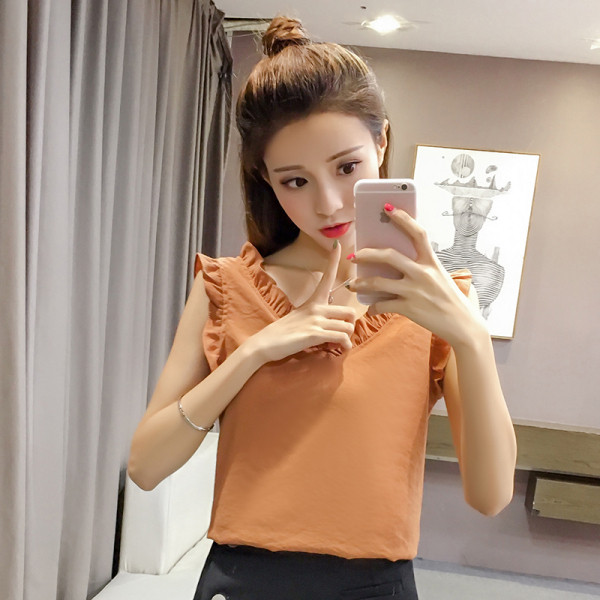 Moteriškas šifono apatinis trikotažas su V formos iškirpte ir garbanomis