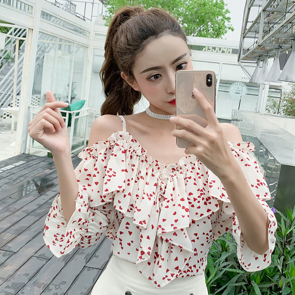 Praegune rihmade ja spitsikaelusega naiste särk