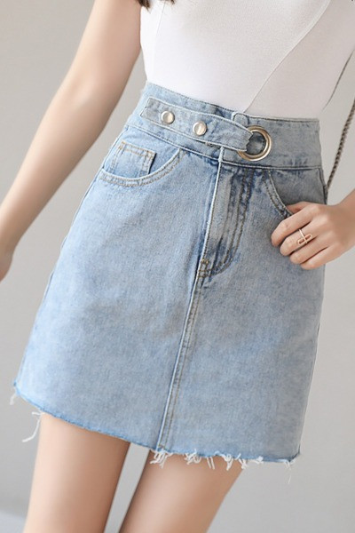 Fusta de dama scurta din denim cu talie inalta si curea