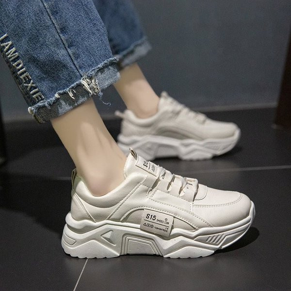 Model nou de adidasi de dama cu talpa aspra si cravate colorate