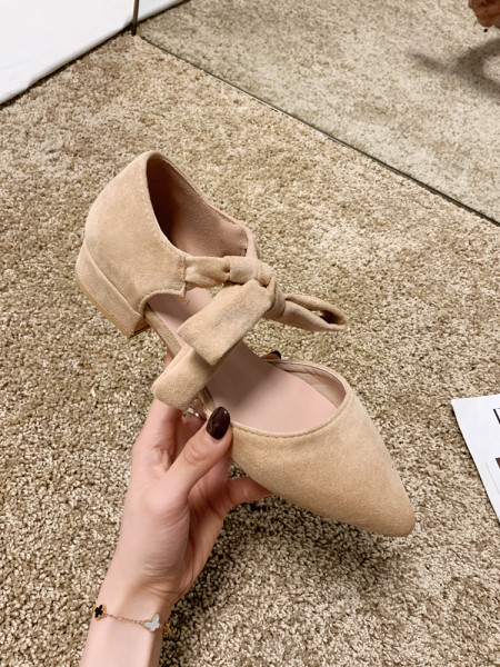 Sieviešu ikdienas apavi no eko zamšādas ar plakanu zoli un lenti