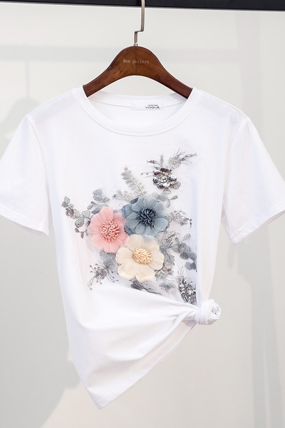 Tricou alb de dama actual cu decor 3D