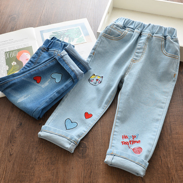 Model nou de blugi lungi copii pentru fete cu broderie in albastru