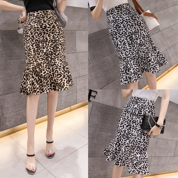 Modernus moteriškas sijonas aukštu juosmeniu ir leopardo raštu