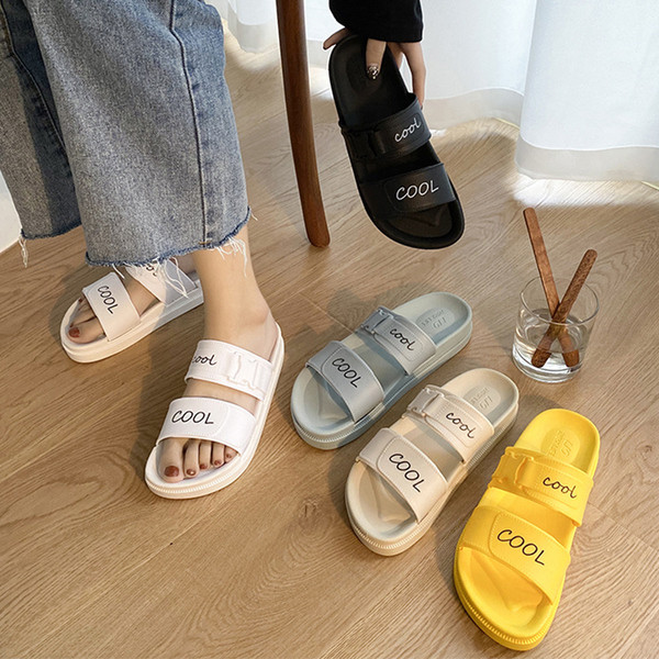 Papuci casual dama cu inscriptii potriviti pentru plaja