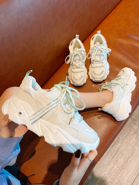 Ikdienas sieviešu kedas ar 5 cm augstu zoli