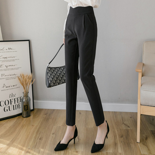 Klasiskas melnas sieviešu bikses ar augstu vidukli un kabatām