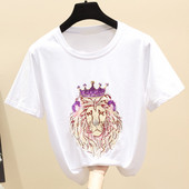 Modernūs moteriški marškinėliai su ovalia iškirpte, trumpomis rankovėmis ir liūto formos siuvinėjimais