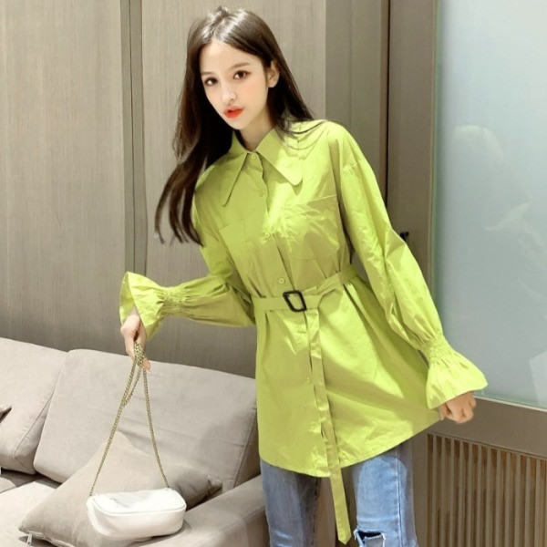 Moodne naiste särk vöö ja taskutega