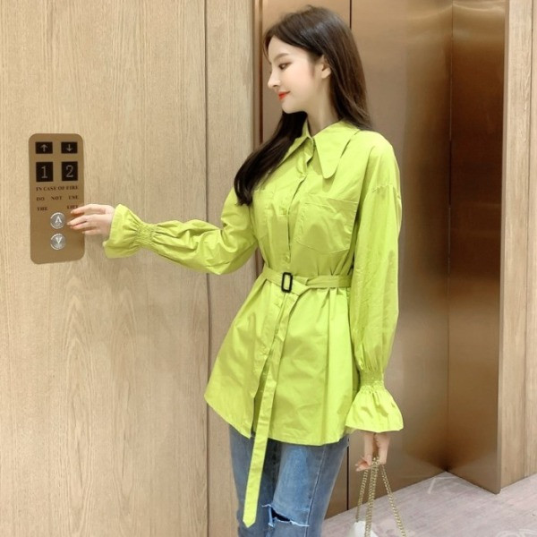 Moodne naiste särk vöö ja taskutega