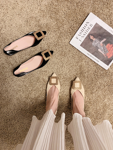 Mūsdienīgi sieviešu apavi no eko ādas ar 6 cm plānu papēdi