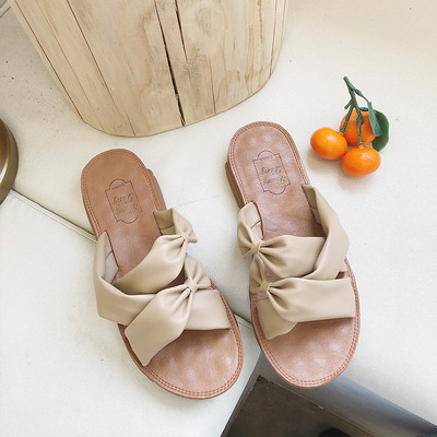 Nahast rihmadega vabaaja naiste sussid