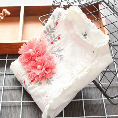 Jauna modeļa bērnu krekls ar izšuvumu un 3D elementu meitenēm