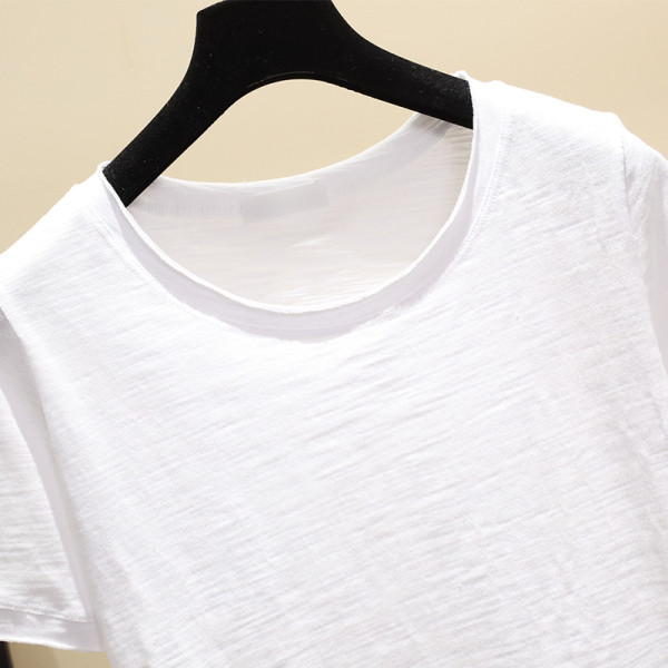 Vienkrāsains kokvilnas sieviešu T-krekls ar ovālu kakla izgriezumu un īsām piedurknēm