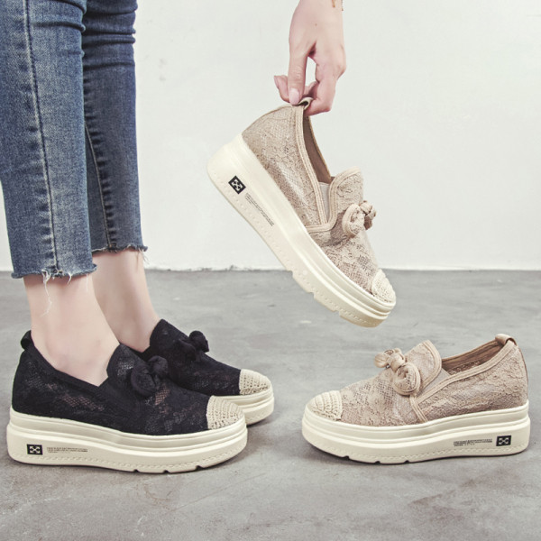 Ikdienas mežģīņu mokasīni ar lenti un platformu