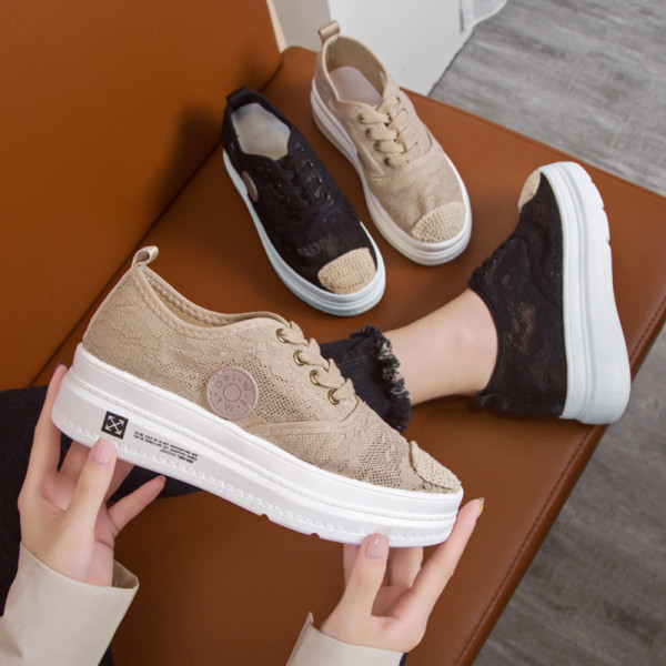 Ikdienas mežģīņu kurpes ar platformu un šņorēm