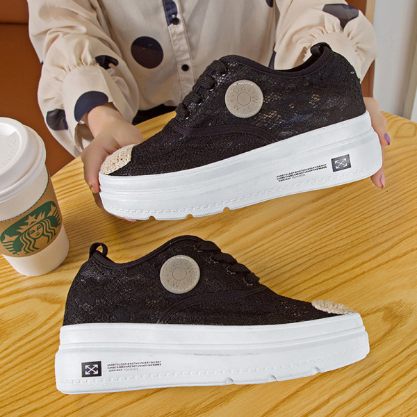 Ikdienas mežģīņu kurpes ar platformu un šņorēm