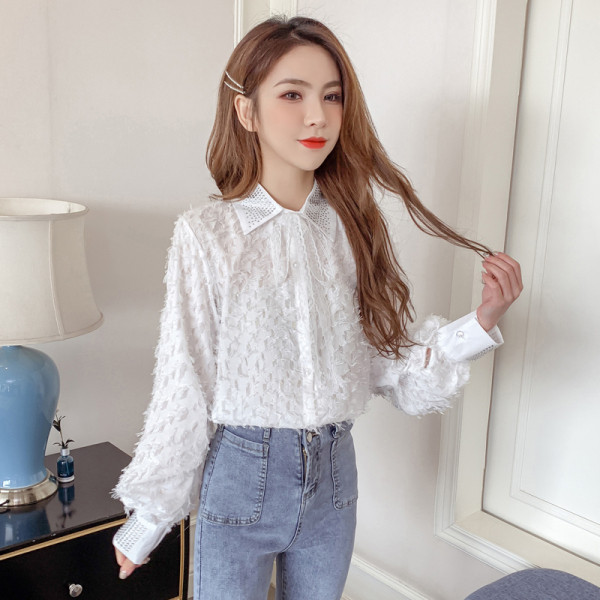 Cămașă elegantă de damă cu ciucuri și guler clasic