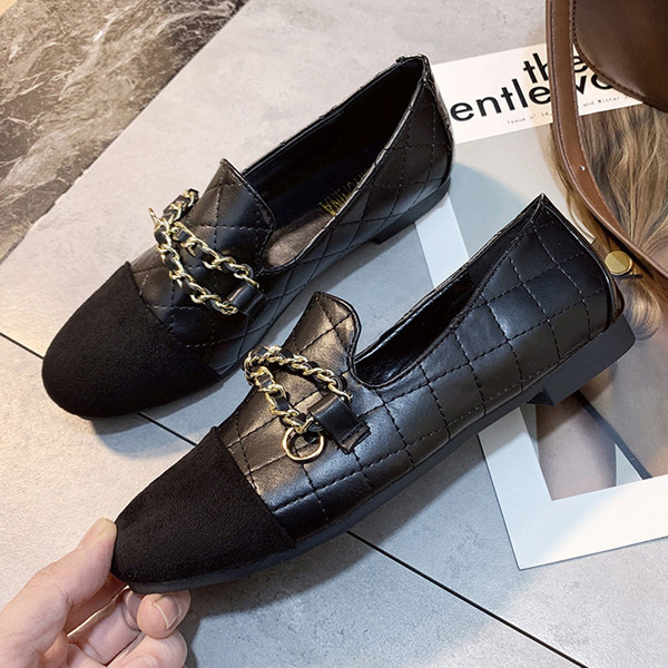 Sieviešu ikdienas ādas mokasīni ar metāla elementu