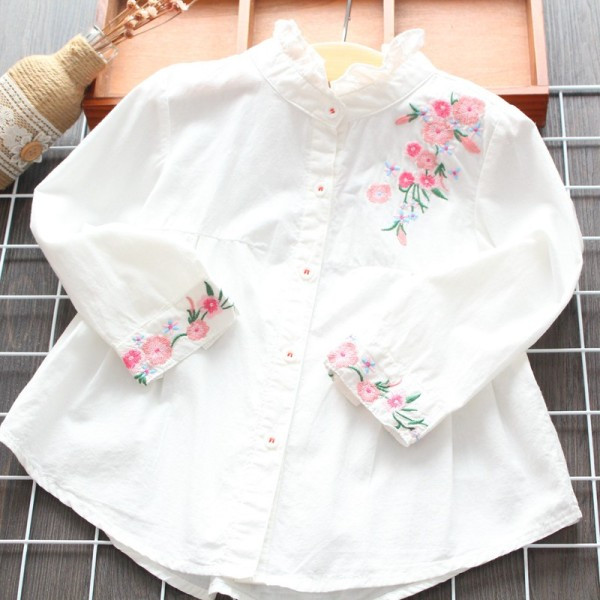 Naujo modelio dryžuoti vaikiški marškinėliai su siuvinėjimu ir žema apykakle mergaitėms