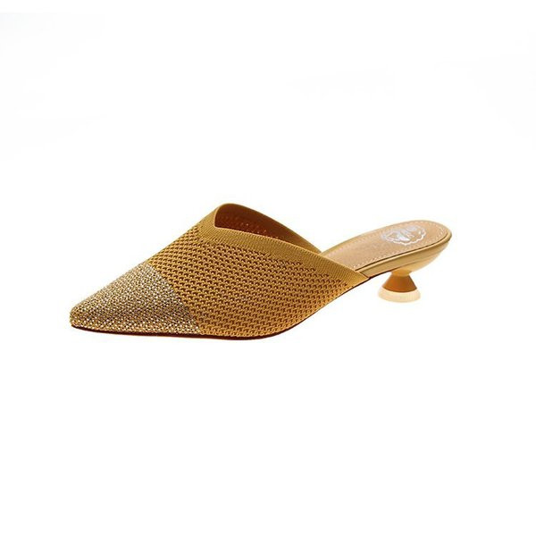 Moteriškos tekstilinės šlepetės žemu kulnu ir blizgiu efektu