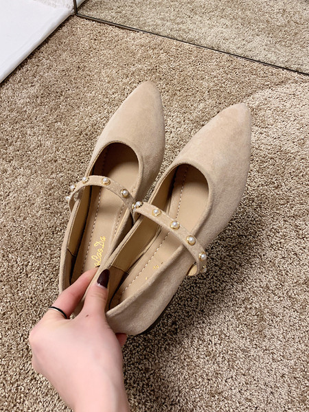 Laisvalaikio moteriški batai su perlais iš eko zomšos - smailaus modelio