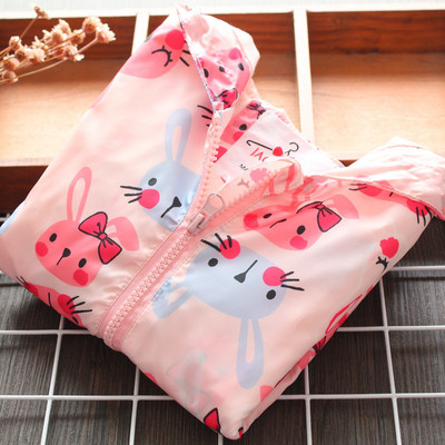 Kasdieninė vaikiška striukė mergaitėms su raštu ir gobtuvu