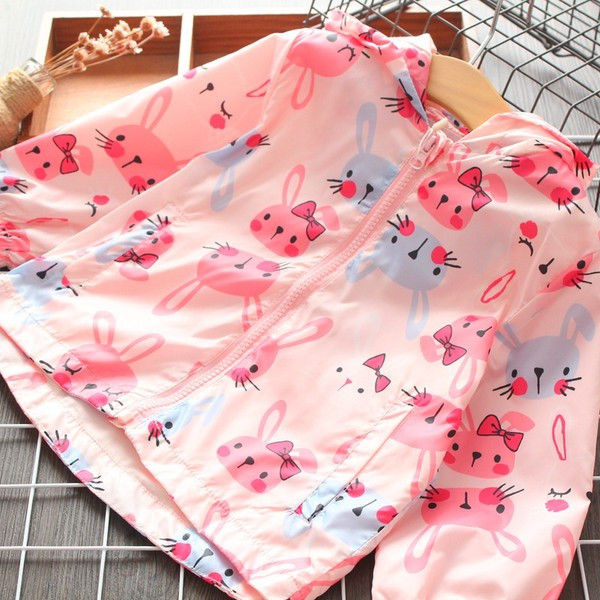 Kasdieninė vaikiška striukė mergaitėms su raštu ir gobtuvu