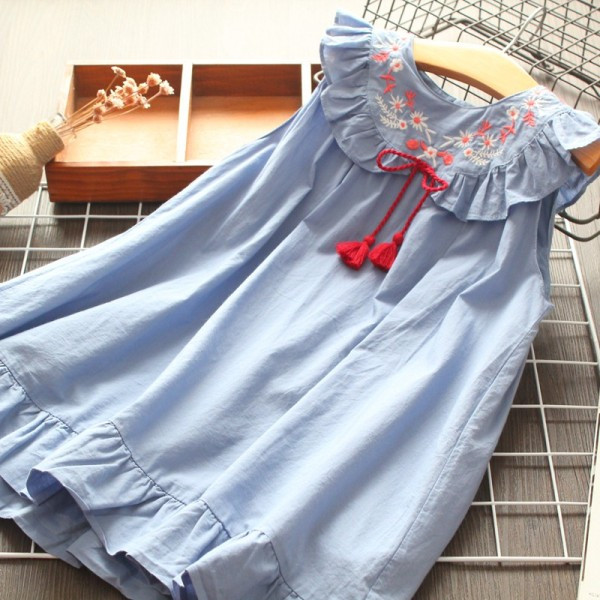 Jauna modeļa zila bērnu kleita ar izšuvumu - piegriezuma modelis