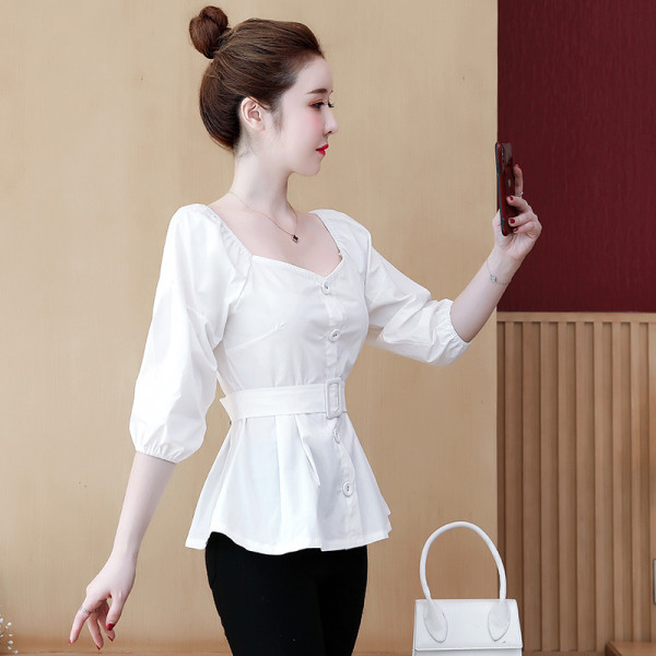 Moderns sieviešu krekls ar 3/4 piedurknēm un jostu