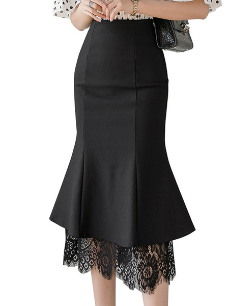 Stílusos női szoknya magas derékkal és csipkével