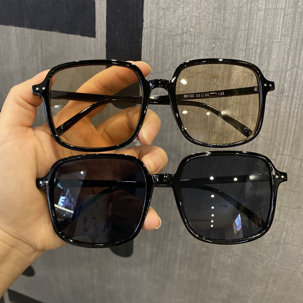 Aktuális női négyzet alakú napszemüveg