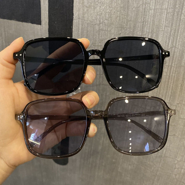 Aktuális női négyzet alakú napszemüveg