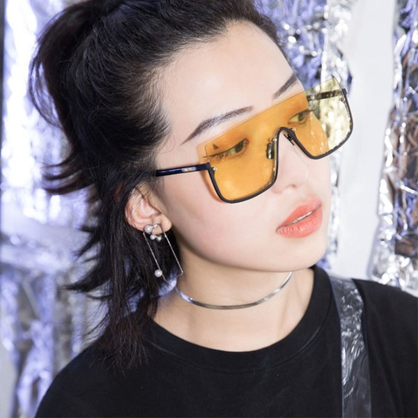 Vėjo nepraleidžiantys saulės akinių rėmeliai su spalvotais lęšiais