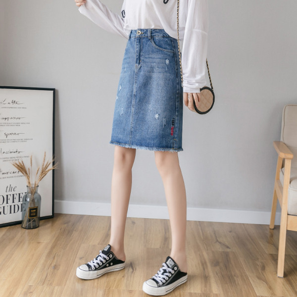 Retro moteriškas džinsinis sijonas aukštu juosmeniu ir siuvinėjimais