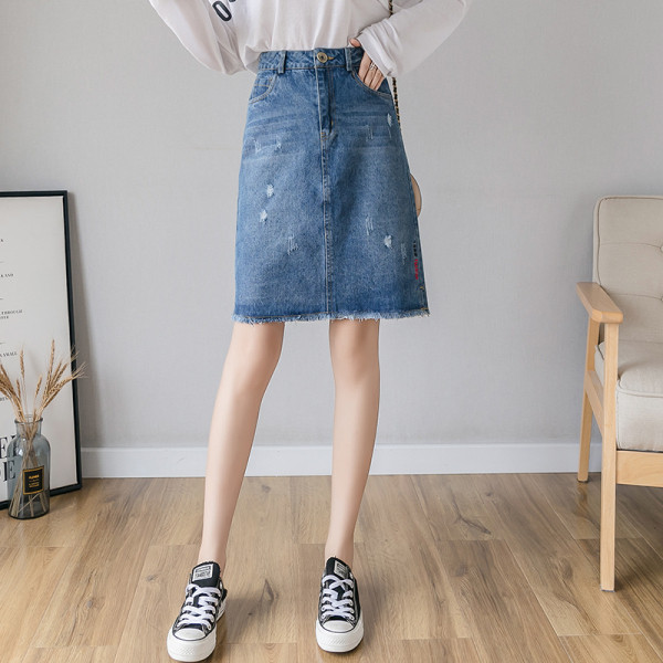 Retro moteriškas džinsinis sijonas aukštu juosmeniu ir siuvinėjimais