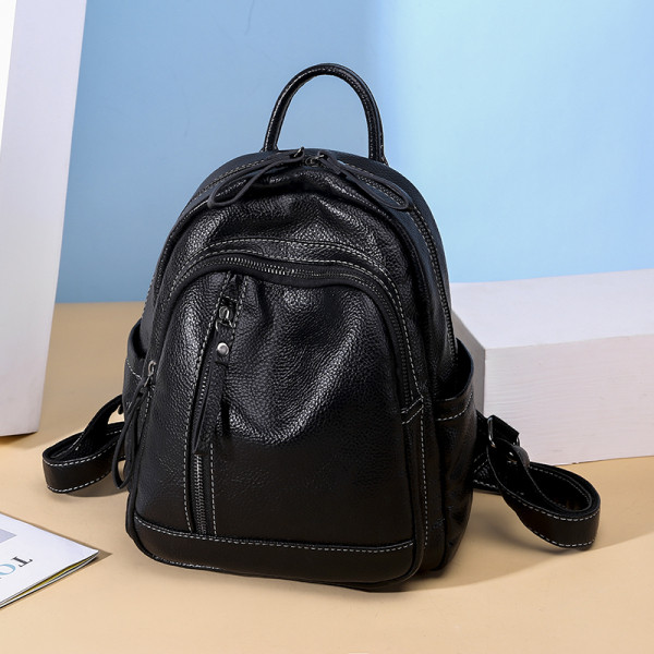 Moteriška kasdieninė kuprinė iš eko odos su kišene priekyje