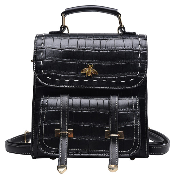 Šiuolaikinė moteriška odinė kuprinė su reljefine danga ir metalo apdaila