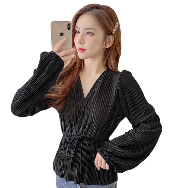 Bluza de dama din catifea cu decolteu spitz si cravate