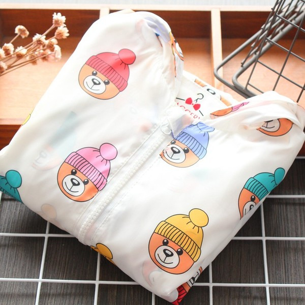 Ikdienas bērnu jaka ar apdruku un kapuci meitenēm