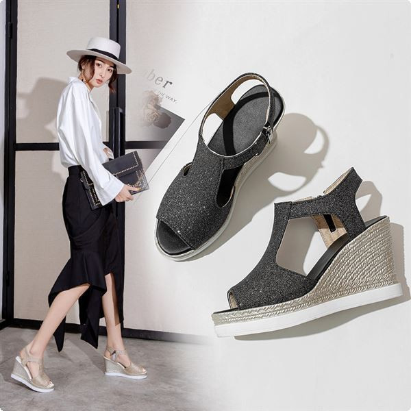 Sandale moderne de vară cu platformă și efect strălucitor