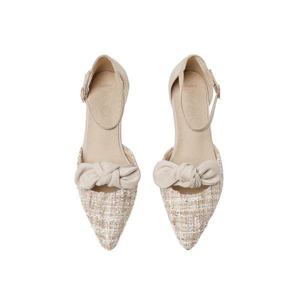 Elegáns női textil szandál szalaggal