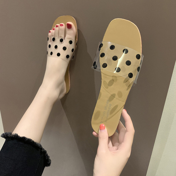 Moteriškos vasarinės šlepetės su silikoniniu dirželiu ir lygiu padu