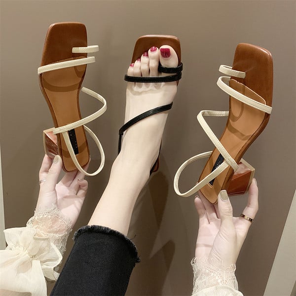 Sandale de dama moderne cu bretele din piele si toc gros