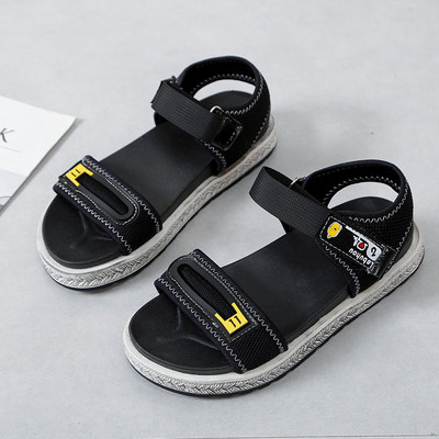 Moteriškos laisvalaikio basutės plokščiu padu ir lipniais lopais