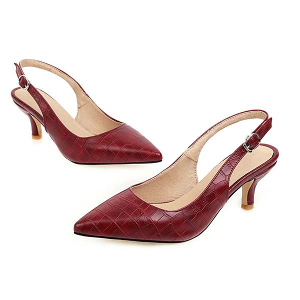 Moteriškos laisvalaikio basutės žemakulniais