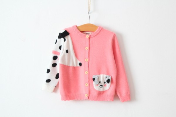 Új modell gyerekmellény gombokkal lányoknak